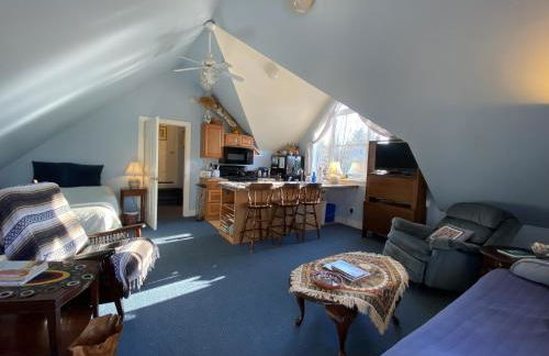 Artful Lodging & Retreats - Photo 57