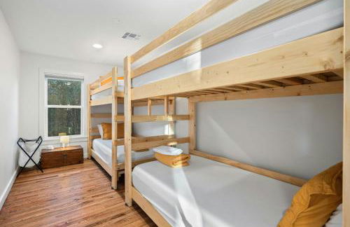 The Clifftop Perch, 70ft above the dry Blanco - Foto 4