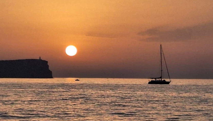 Menorca Evening Cruise - Photo 3, Paseo en barco al atardecer