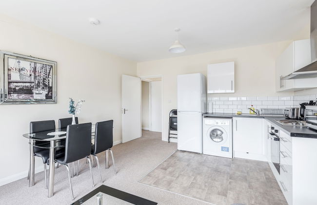 Home to Home Watford Apartment - Foto 17