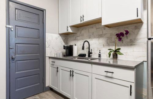 Gateway Duplex Retreat by StayLage - Photo 3