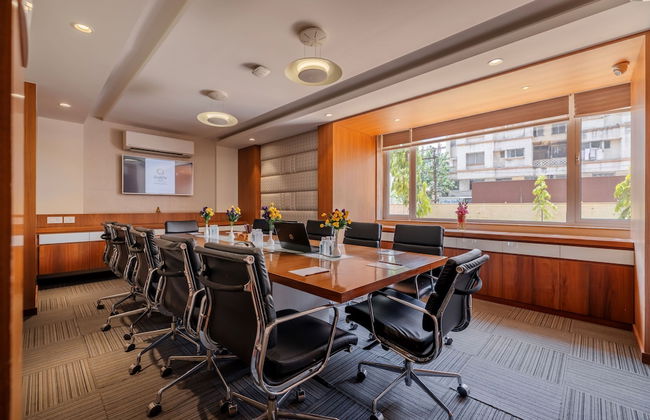 Quality Inn Patria Suites, Rajkot - Foto 41