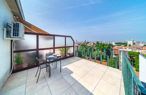 Luminosissimo Attico con Vista Panoramica su Udine - Foto 14