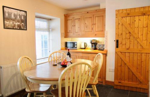 Tre Gof Bach, cosy cottage in seaside castle town - Foto 8