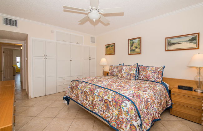 The Colonial Club, Oceanfront Condos - Photo 18