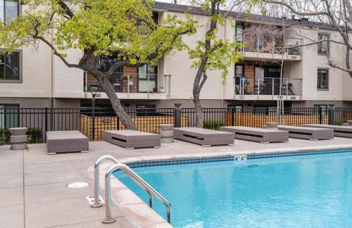 Sharon Green apartments by FantasticStay - Photo 92