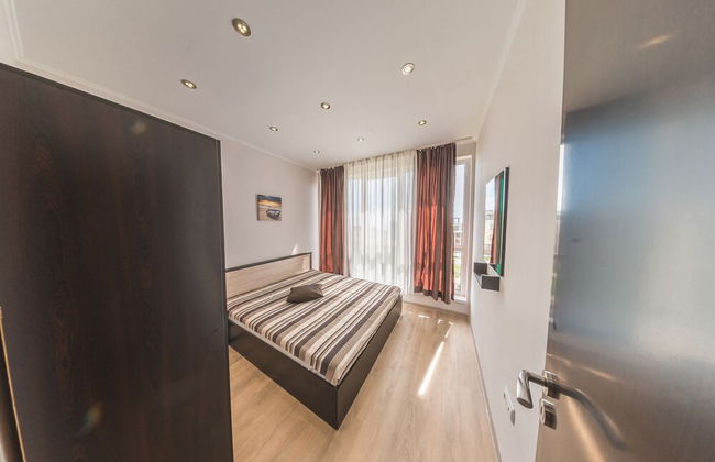 Black Sea Breeze - Photo 3