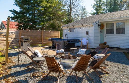 Carters Cottage Hot Tub, Fire Pit, Cozy Views - Foto 46