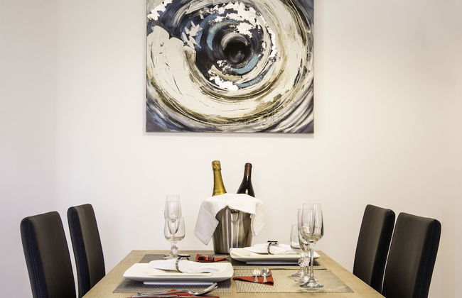 Talos Luxury Suites - Photo 19