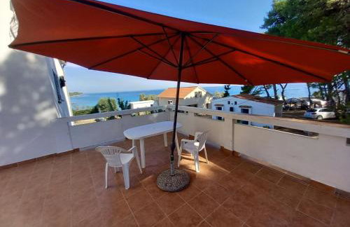Apartment Appartement Porat in Ugljan mit Garten und Terrasse by Interhome - Photo 8