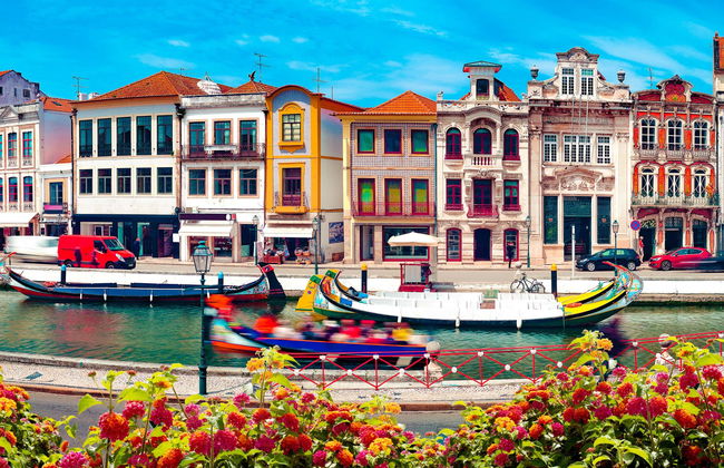 Aveiro & Costa Nova Tour - Photo 1