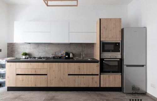 GFC Eternal Rome Apartment - 5min to Tiburtina Station MetroB, 2 Bathrooms, Terrace, A-C - Photo 25