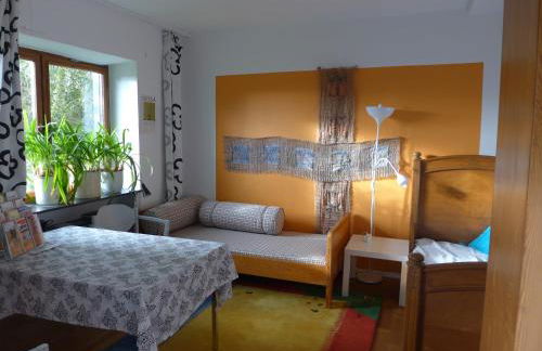 O11- Großzügige Fewo im Künstlerhaus - Photo 7