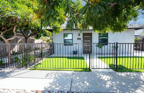 Modern 1 BR Cottage Steps 2Beach - Foto 1