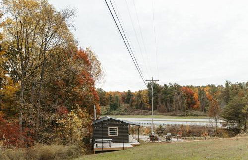 "Cozy Dumplin" - Warm & Modern Stay in RRG/Auxier - Foto 2