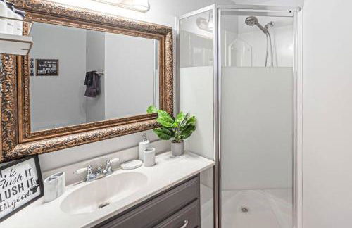 Glamorous Renovated Modern Home - Foto 41