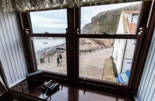 LetAway - Captain Cook's Cottage, Staithes - Foto 16