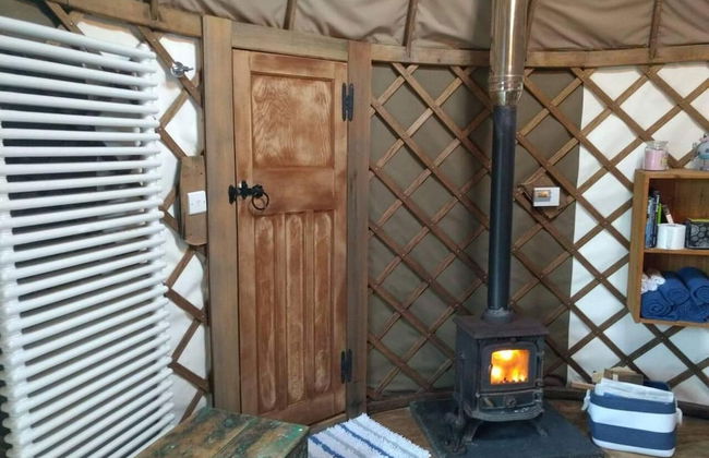 Bembridge Harbour Yurt - Log Burner - Wifi - Foto 5