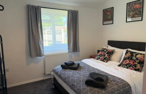 Gatwick 2 Bed Apartments Free Parking - Foto 49