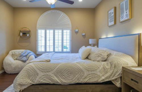 Desert Paradise Pool Spa Pickleball Putt Green - Foto 44