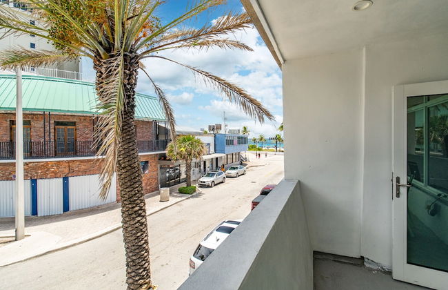 Purple Pelican by Opus (Suite 1) - Foto 1