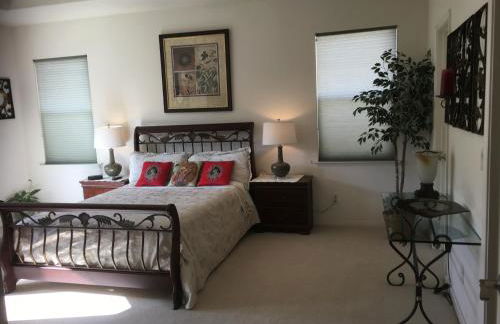 Beautiful Home in Quiet Area - Foto 27