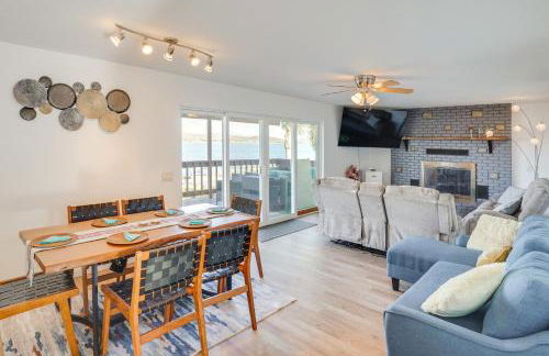 Waterfront Getaway on Lake Elsinore with Swim Spa - Foto 11