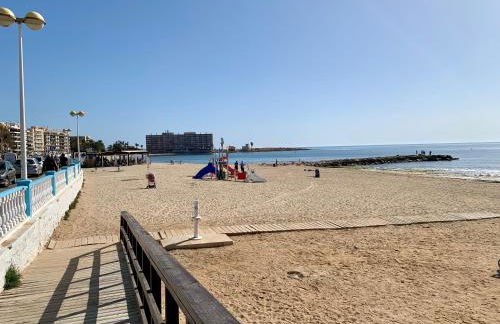 Comfortable Spacious Family House, Large Terrace and Garden, Beach and Bars - Photo 68