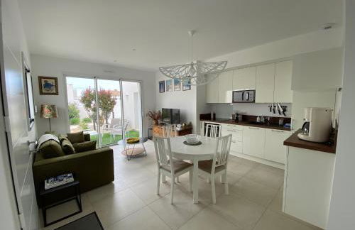 La petite maison zone coulée verte menant a l'océan - Photo 11