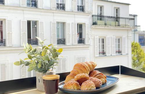 Elegant Montmartre Apartment Overlooking Paris Rooftops - Foto 9