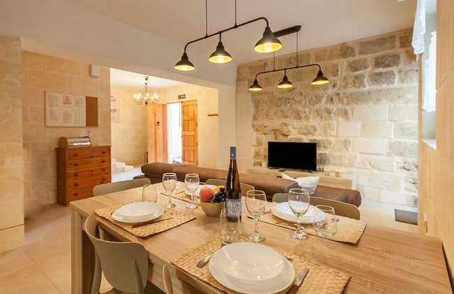 Naduri, Beautiful Gozitan Villa + Pool - Foto 45