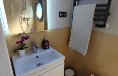 Wasserapartment Cityport - Schwimmende Ferienwohnung - Foto 6