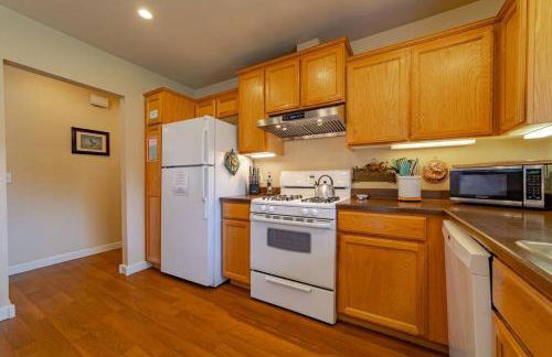 Elk Meadow Cabins 11A Roosevelt Elk Suite - Photo 4