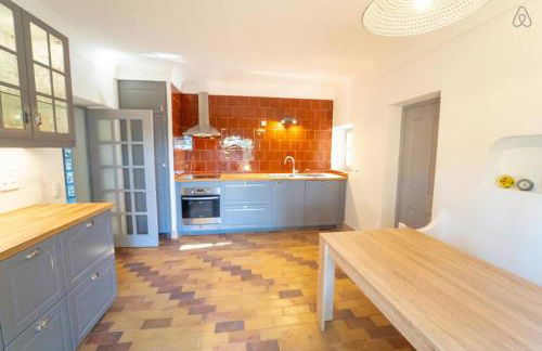 Stunning panoramic views and heated pool in Roussillon - Foto 27