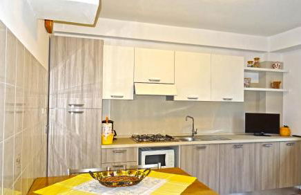 Casa Rosalia cozy holiday apartment by Gardadomsumea - Foto 3