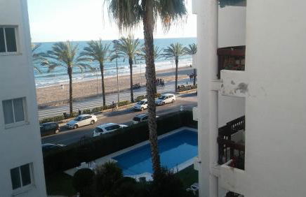 Passeig Maritim Apartment - Photo 29