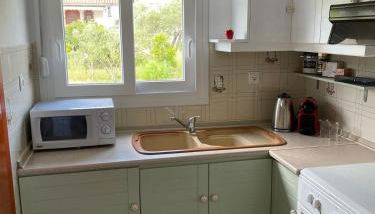 Entire villa with big garden and BBQ amenities - Foto 5