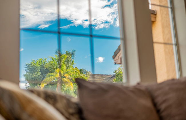 Newly Remodeled Suburban House - Foto 48