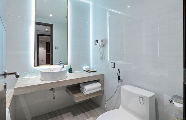 22Land Hotel Saigon - Photo 32