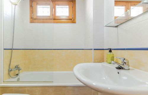 RentitSpain - Picena - Casa Picena Terraza y Senderismo en la Montaña - Photo 42