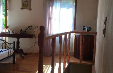 Country traditional house in Corfu village, Greece - Photo 14