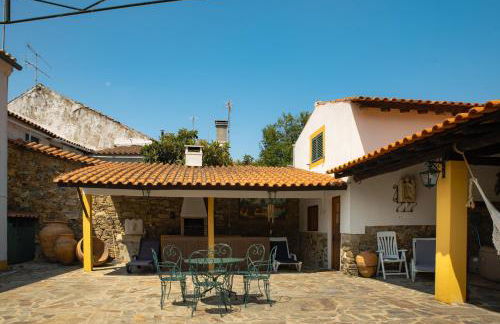 A Sobreirinha Jacuzzi e Pet Friendly - Foto 7