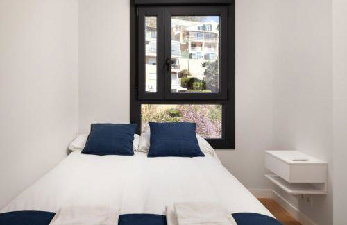 Your Sunny Retreat! Modern apt steps to the beach - Foto 8