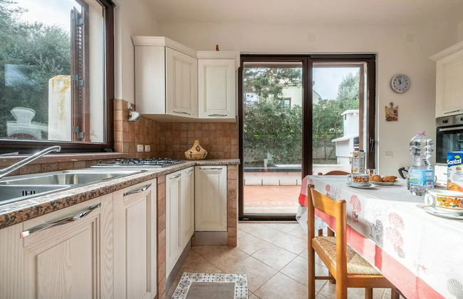 Amazing Detached Villa for 8 Guests Near Stintino - Photo 32