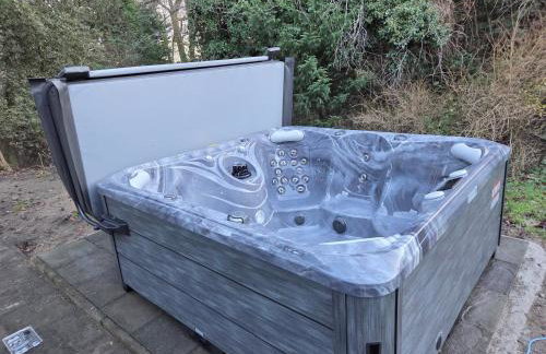 TyneView Estate, Farmhouse & Stables - Photo 34