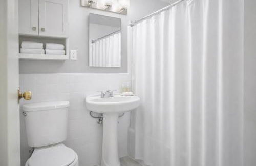 Luxury 2 Bedroom 2 Bathroom Residence Great View - Photo 10