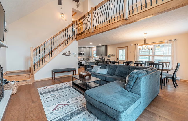 NEW Large Group Summer Getaway W/hot Tub + Game Room! - Foto 23