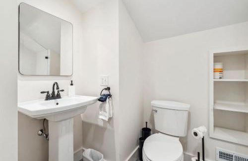 Seaside Serenity Steps to Beach Deck & Porch - Foto 38