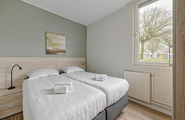 Bungalow With Sauna Near Valkenburg - Photo 2