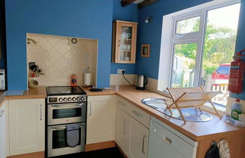 Flo's Cottage self-catering - Photo 6